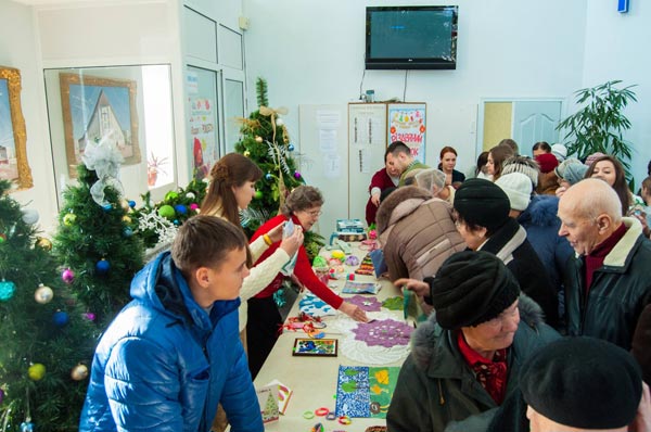 Новость Новокаховчане помогают детям